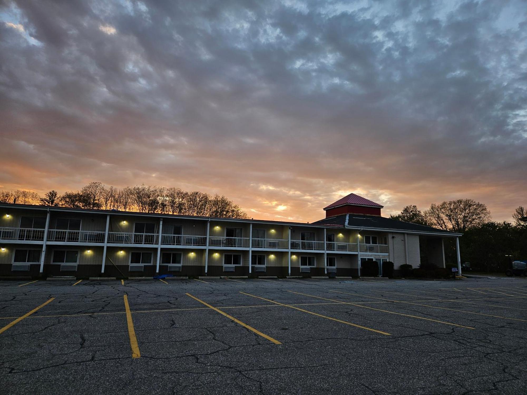 Center Street Value Inn Auburn Exterior foto